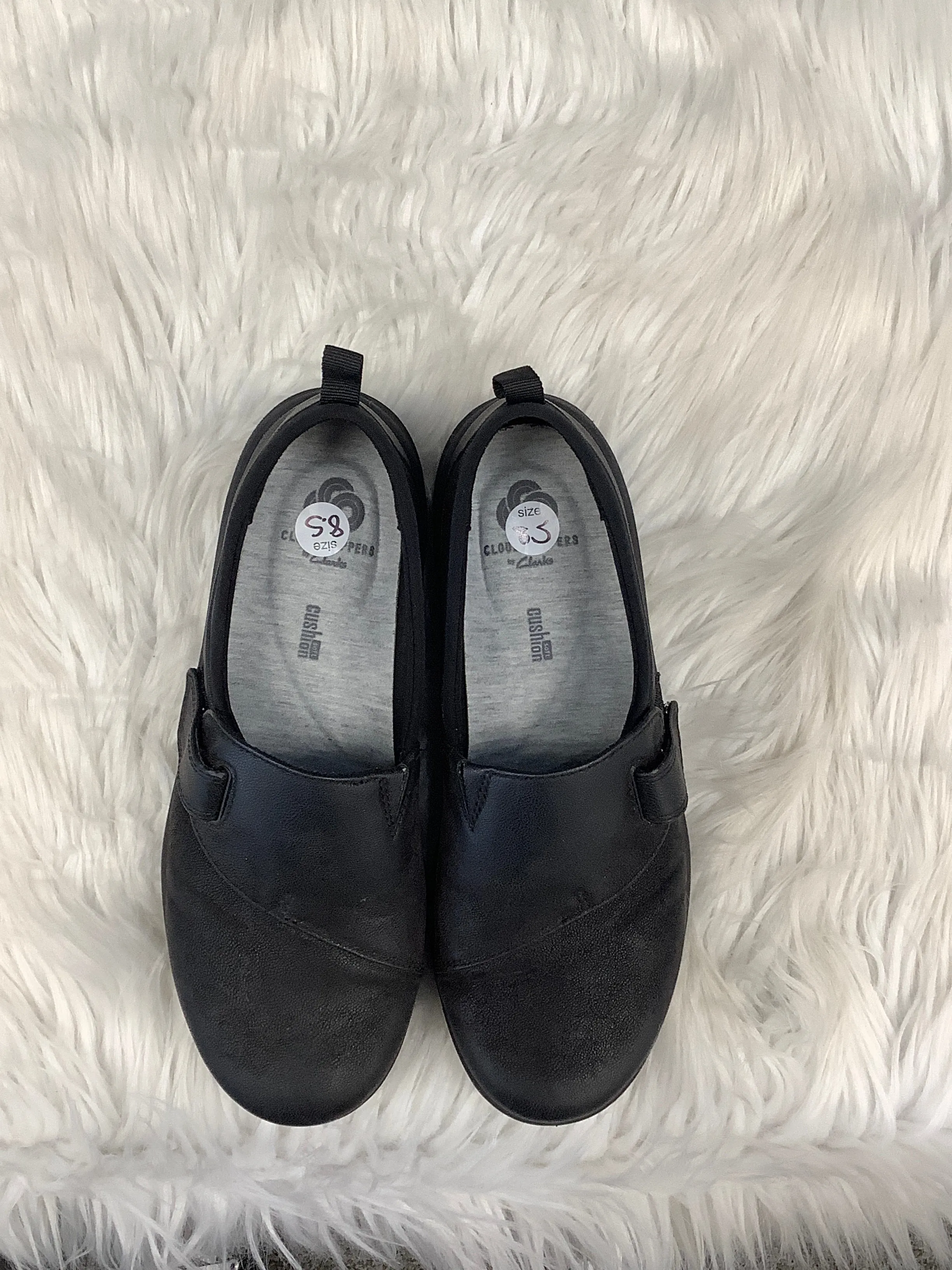 Black Shoes Flats Clarks, Size 8.5